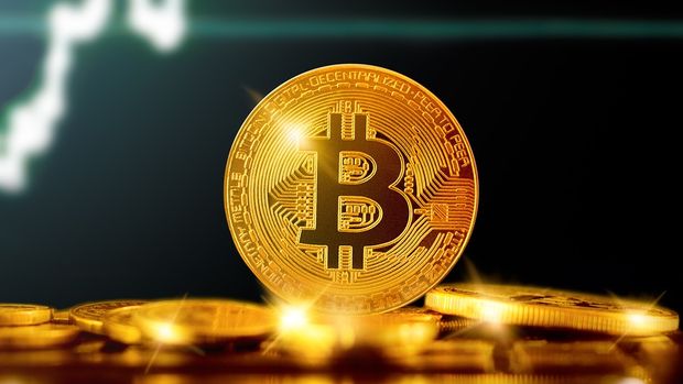 Bitcoin oranı 30 bin doları aştı. Gün içinde %4 büyüdü, bu en popüler kripto para biriminin tarihsel maksimum değeridir.